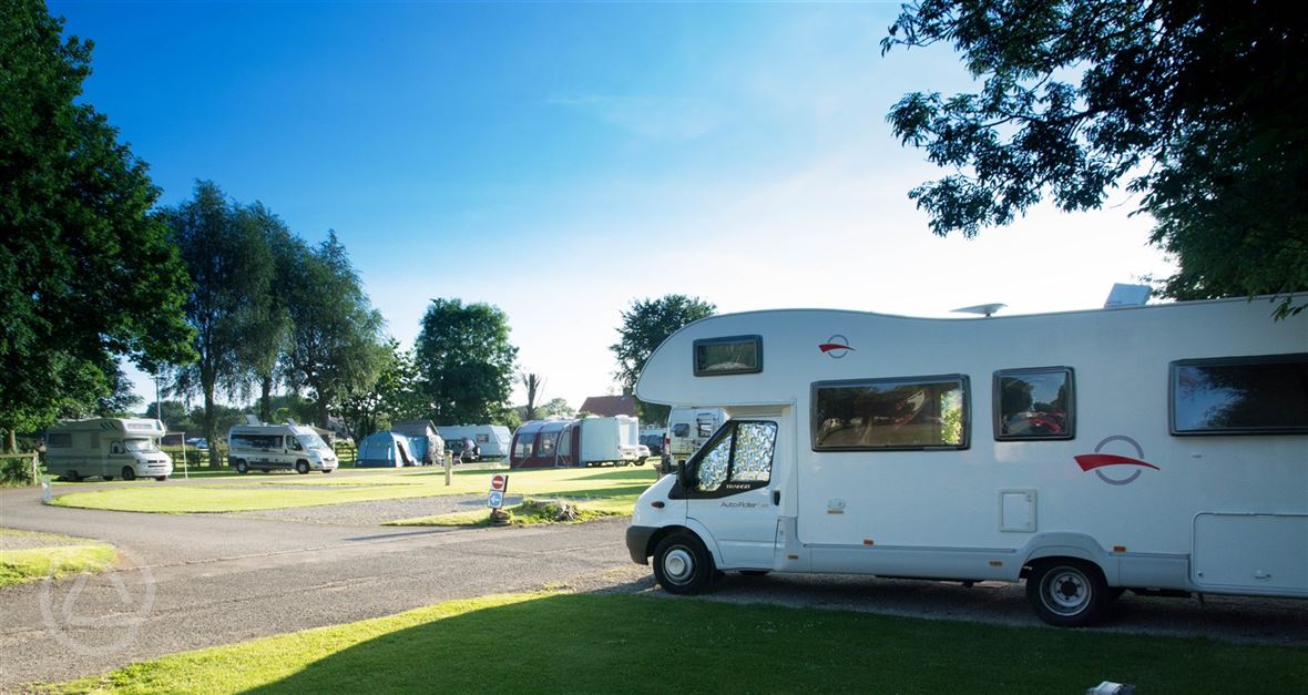 Slingsby Camping And Caravanning Club Site
